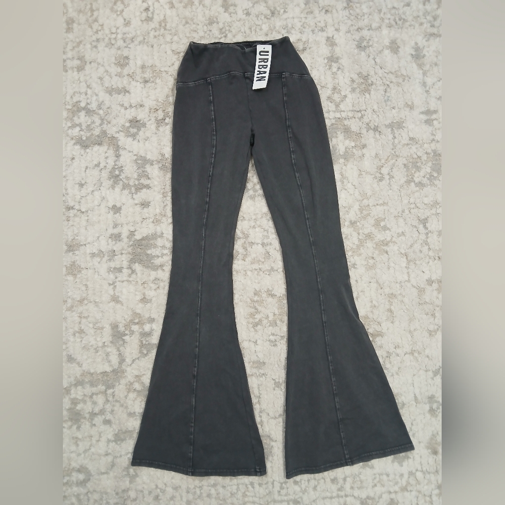 NWT Urban Outfitters Grey Flare Leggings ~ Womens Size XS